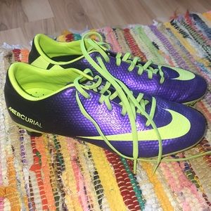 Womens Cleats (used for soccer)